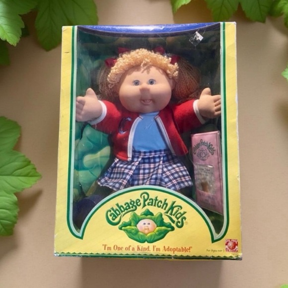 Cabbage Patch Doll Vintage 2004 NIB Beautiful blond hair and freckles NWT - Picture 14 of 16